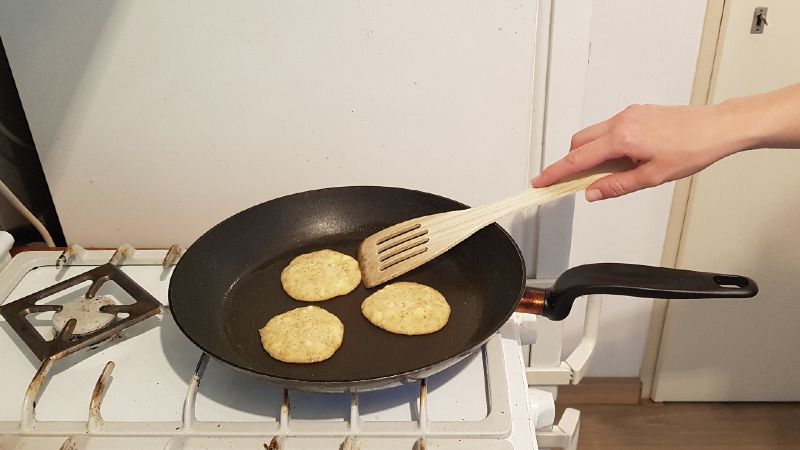 Brinhola in de koekenpan