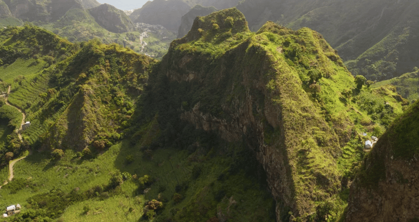 santo antao - bergketen vanuit de lucht